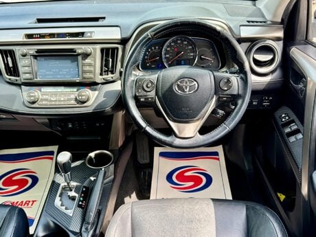 Toyota Rav4 2.2 D-CAT Invincible Auto 4WD Euro 5 5dr