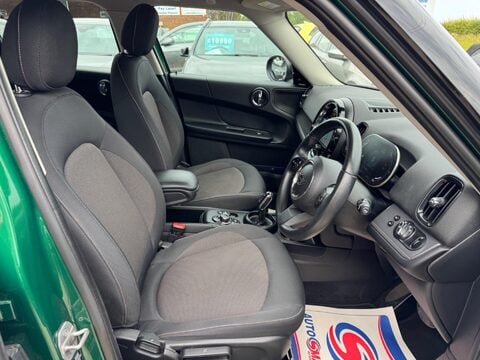 Mini Countryman 1.5 Cooper Classic Steptronic Euro 6 (s/s) 5dr 12