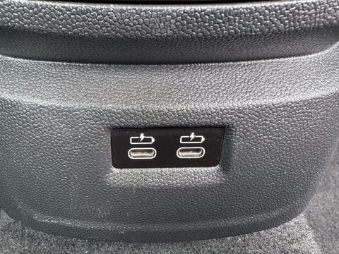 Mini Countryman 1.5 Cooper Classic Steptronic Euro 6 (s/s) 5dr 35