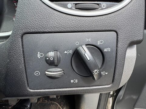 Ford Focus 1.8 TDCi Titanium 5dr 14