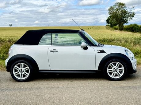 Mini Convertible 1.6 Cooper D Euro 5 (s/s) 2dr