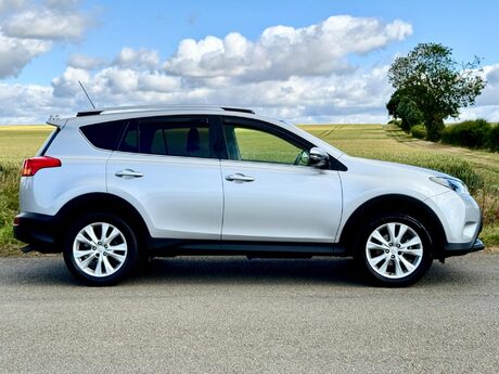 Toyota Rav4 2.2 D-4D Invincible 4WD Euro 5 5dr