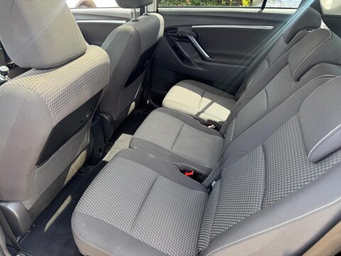 Toyota Verso 1.6 V-Matic Icon Euro 5 5dr Euro 5 33