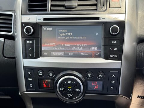 Toyota Verso 1.6 V-Matic Icon Euro 5 5dr Euro 5 16
