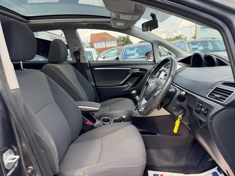 Toyota Verso 1.6 V-Matic Icon Euro 5 5dr Euro 5 13