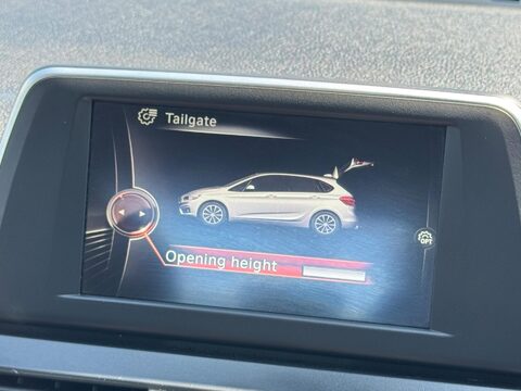 BMW 2 Series 2.0 218d Sport Euro 6 (s/s) 5dr 28