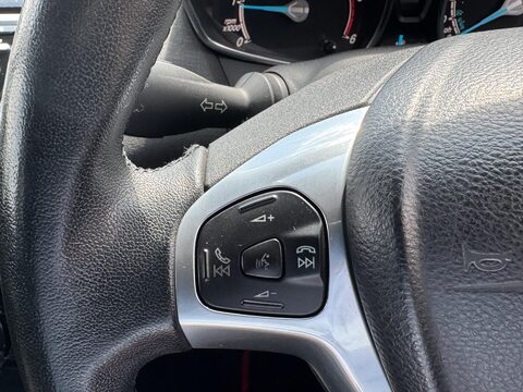 Ford Fiesta 1.5 TDCi Titanium Euro 5 5dr 25