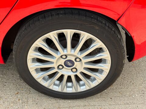 Ford Fiesta 1.5 TDCi Titanium Euro 5 5dr 34