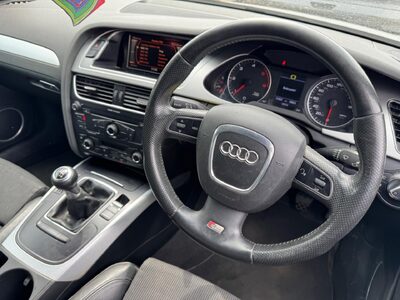 Audi A4 2.0 TDI Executive S line Euro 4 5dr