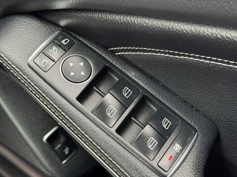 Mercedes-Benz GLA 2.1 GLA220d Sport (Premium) 7G-DCT 4MATIC Euro 6 (s/s) 5dr 39