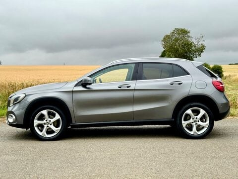 Mercedes-Benz GLA 2.1 GLA220d Sport (Premium) 7G-DCT 4MATIC Euro 6 (s/s) 5dr 7