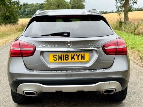 Mercedes-Benz GLA 2.1 GLA220d Sport (Premium) 7G-DCT 4MATIC Euro 6 (s/s) 5dr 9