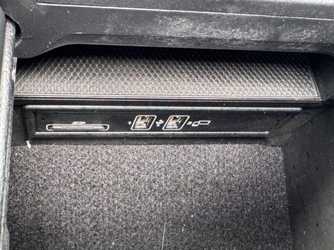 Mercedes-Benz C Class 2.1 C220d AMG Line (Premium) G-Tronic+ 4MATIC Euro 6 (s/s) 5dr 40