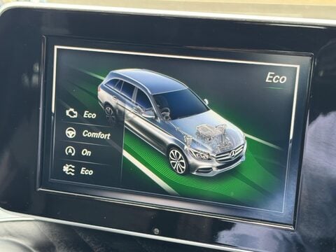 Mercedes-Benz C Class 2.1 C220d AMG Line (Premium) G-Tronic+ 4MATIC Euro 6 (s/s) 5dr 31