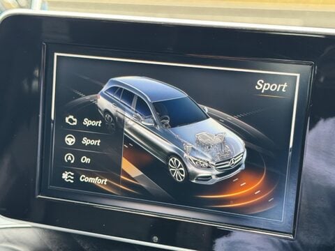 Mercedes-Benz C Class 2.1 C220d AMG Line (Premium) G-Tronic+ 4MATIC Euro 6 (s/s) 5dr 32
