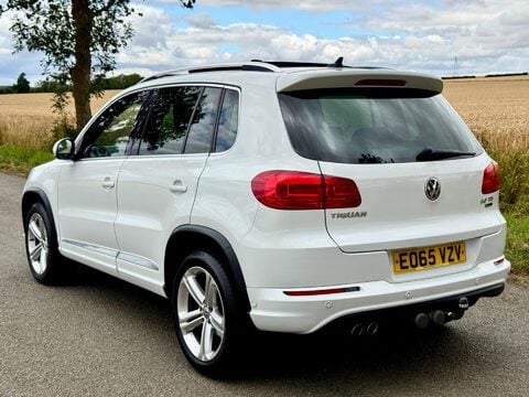 Volkswagen Tiguan 2.0 TDI BlueMotion Tech R-Line DSG 4WD Euro 6 (s/s) 5dr 9