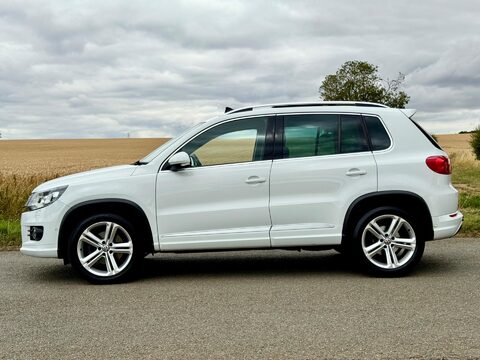Volkswagen Tiguan 2.0 TDI BlueMotion Tech R-Line DSG 4WD Euro 6 (s/s) 5dr 8