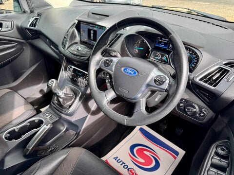 Ford Kuga 2.0 TDCi Titanium AWD Euro 6 (s/s) 5dr 41