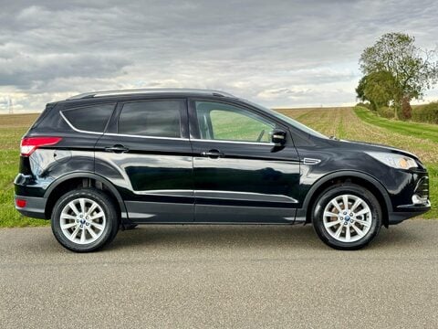 Ford Kuga 2.0 TDCi Titanium AWD Euro 6 (s/s) 5dr 3