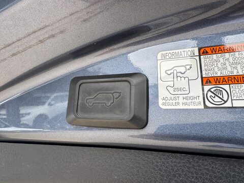 Toyota Rav4 2.2 D-CAT Invincible Auto 4WD Euro 5 5dr 26