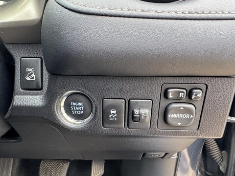 Toyota Rav4 2.2 D-CAT Invincible Auto 4WD Euro 5 5dr 22