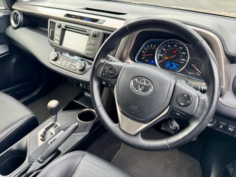 Toyota Rav4 2.2 D-CAT Invincible Auto 4WD Euro 5 5dr 2