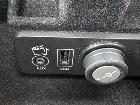 Land Rover Range Rover Evoque 2.2 SD4 Pure Tech Auto 4WD Euro 5 (s/s) 5dr 33