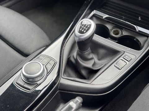 BMW 1 Series 1.5 118i Sport Euro 6 (s/s) 5dr 18