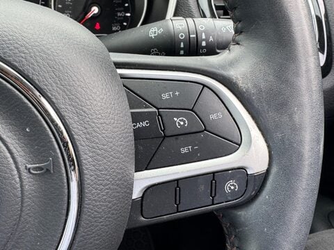 Jeep Compass 1.4T MultiAirII Limited Auto 4WD Euro 6 (s/s) 5dr 36