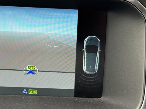 Volvo V40 2.0 D2 R-Design Nav Auto Euro 6 (s/s) 5dr 10