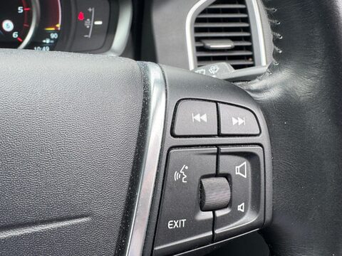 Volvo XC60 2.0 D4 SE Nav Euro 6 (s/s) 5dr 26
