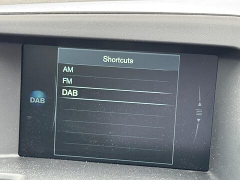 Volvo XC60 2.0 D4 SE Nav Euro 6 (s/s) 5dr 15