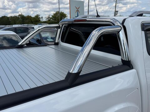 Nissan Navara 2.3 dCi Tekna Auto 4WD Euro 6 4dr 12