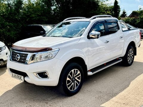 Nissan Navara 2.3 dCi Tekna Auto 4WD Euro 6 4dr 6