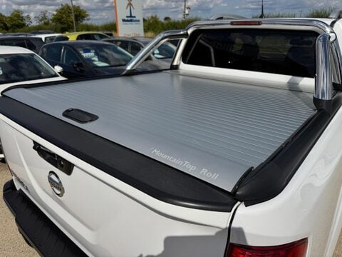Nissan Navara 2.3 dCi Tekna Auto 4WD Euro 6 4dr 11