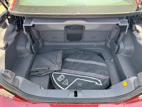 Volvo C70 2.0D SE Lux Powershift Euro 4 2dr 29