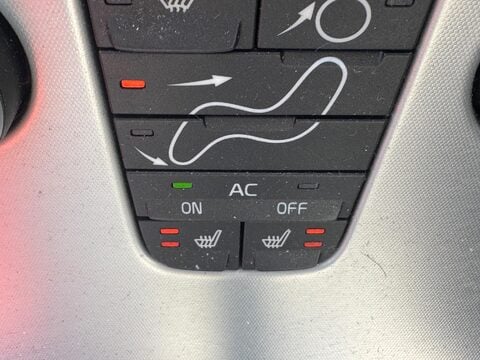 Volvo C70 2.0D SE Lux Powershift Euro 4 2dr 16