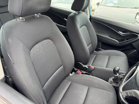 Hyundai ix20 1.4 Blue Drive SE Nav Euro 6 (s/s) 5dr 10