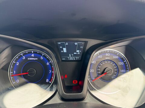 Hyundai ix20 1.4 Blue Drive SE Nav Euro 6 (s/s) 5dr 29