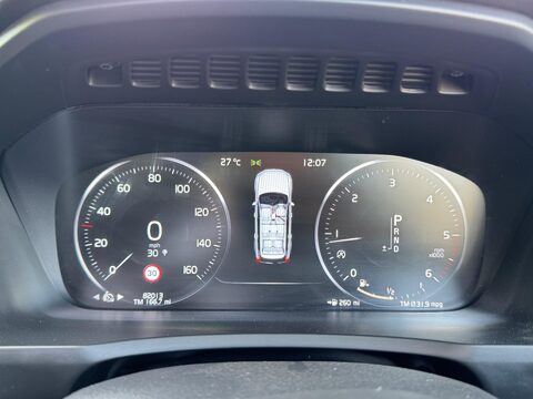 Volvo XC90 2.0 D5 PowerPulse R-Design Auto 4WD Euro 6 (s/s) 5dr 29
