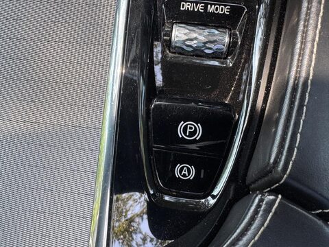 Volvo XC90 2.0 D5 PowerPulse R-Design Auto 4WD Euro 6 (s/s) 5dr 19