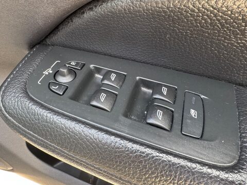 Volvo V60 2.0 D3 Momentum Plus Euro 6 (s/s) 5dr 36