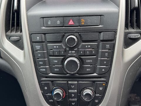 Vauxhall Astra 1.7 CDTi ecoFLEX Exclusiv Sports Tourer Euro 5 5dr 10