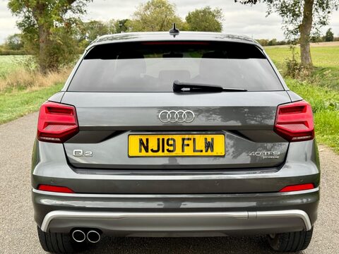Audi Q2 2.0 TFSI 40 S line S Tronic quattro Euro 6 (s/s) 5dr 9