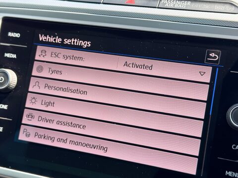 Volkswagen Passat 2.0 TDI SE Business Euro 6 (s/s) 4dr 24