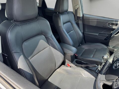 Toyota Auris 1.2 VVT-i Excel Euro 6 (s/s) 5dr 11