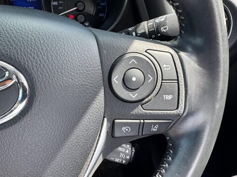 Toyota Auris 1.2 VVT-i Excel Euro 6 (s/s) 5dr 24