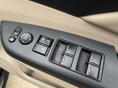 Honda CR-V 2.0 i-VTEC EX 4WD Euro 5 (s/s) 5dr 37