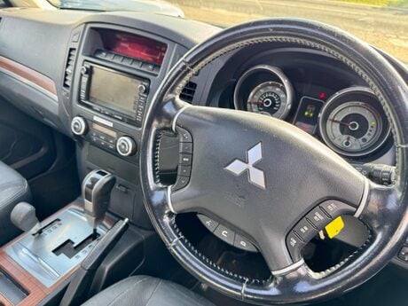 Mitsubishi Shogun 3.2 DI-DC SG3 Auto 4WD Euro 5 5dr LWB