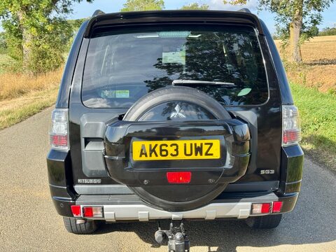 Mitsubishi Shogun 3.2 DI-DC SG3 Auto 4WD Euro 5 5dr LWB 9